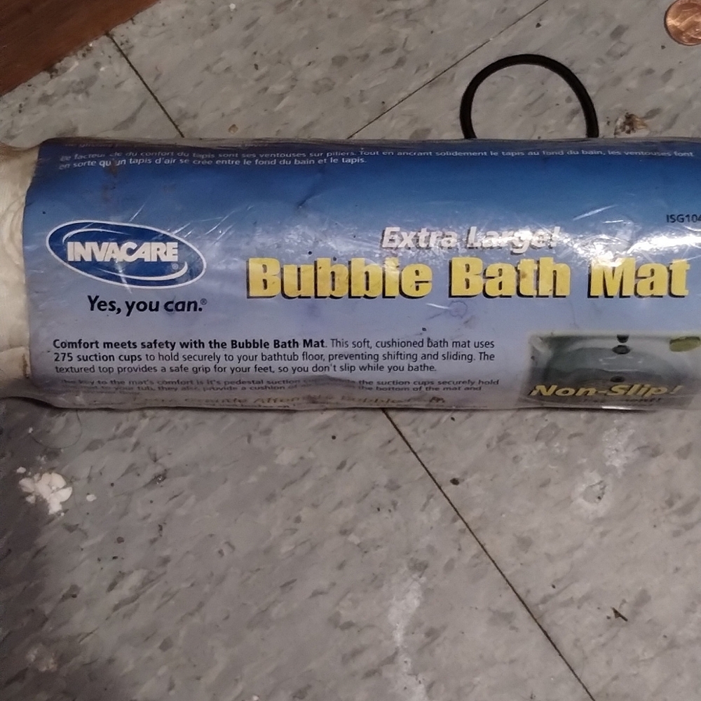 Extra large bubble bath mat